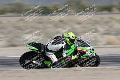 media/Jan-15-2026-Racers Edge (Thu) [[dfebeb70ab]]/3-B Group/Session 2 (Turn 15 Inside Pans)/